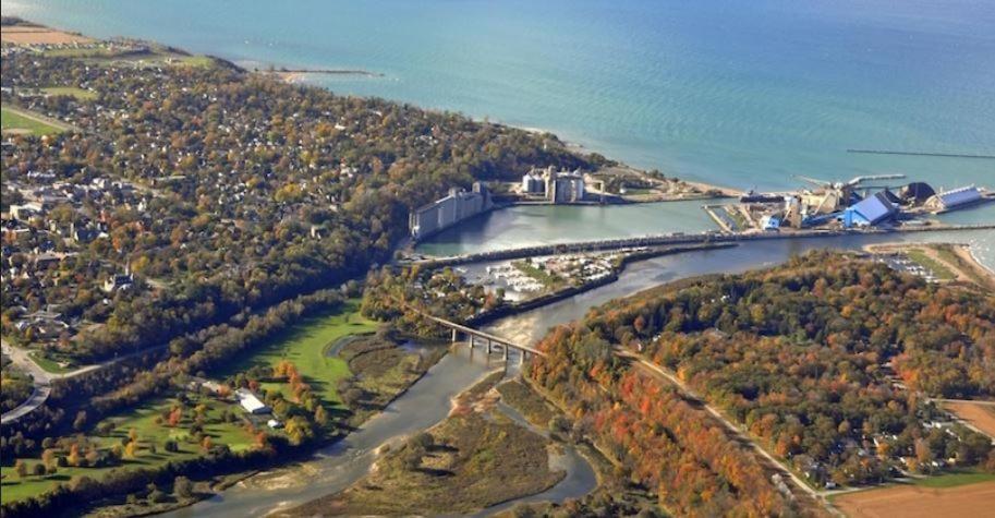 Colborne Bed And Breakfast Goderich Bagian luar foto